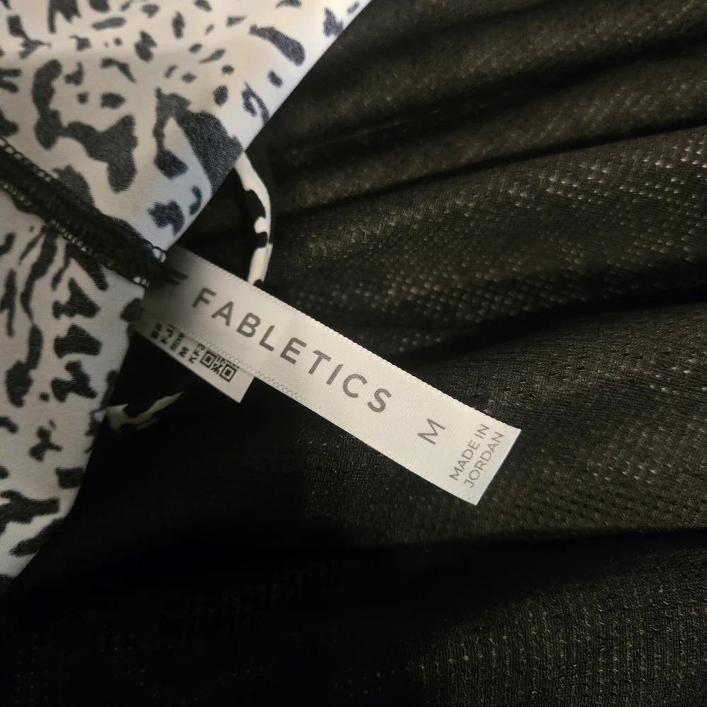 Fabletics Monochrome Animal Print Jacket - Picture 4 of 4
